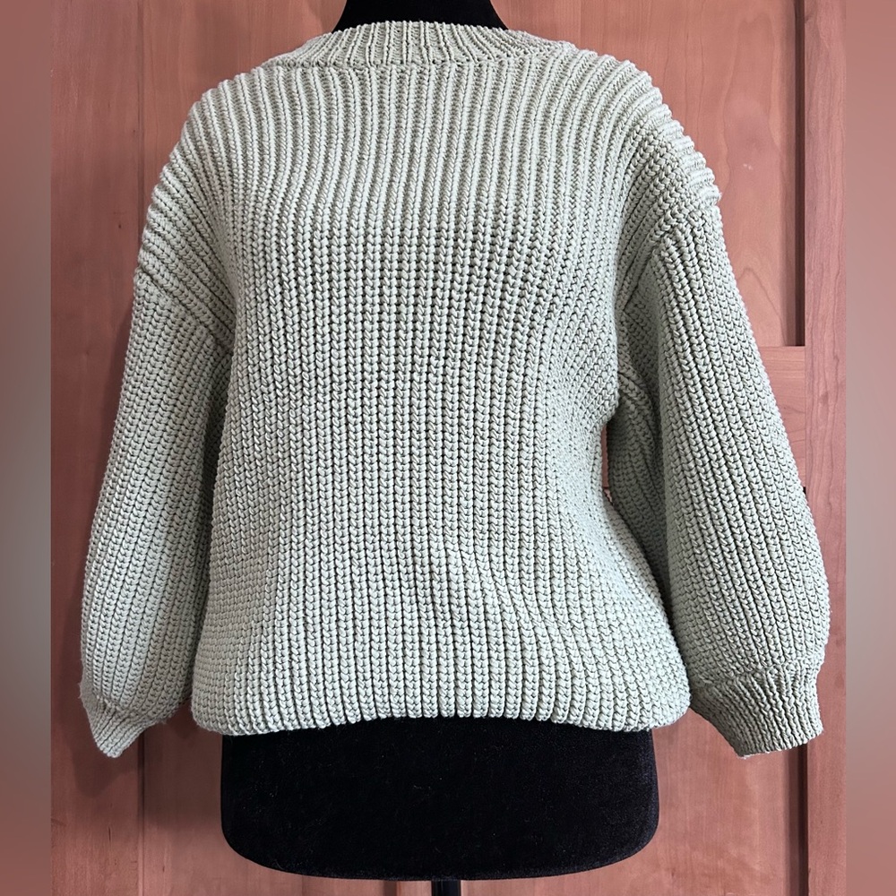 Green Crewneck Sweater with Balloon Sleeves and Ribbed Knit - Picture 2 of 5